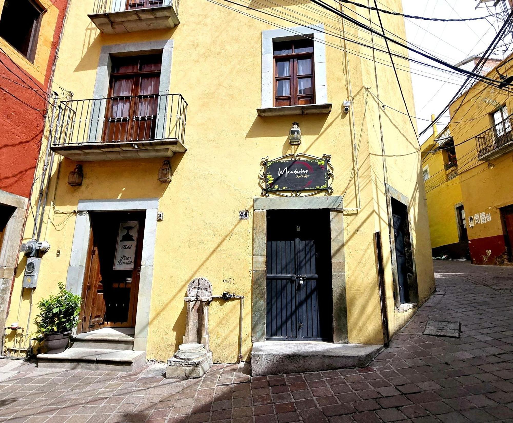 Plaza Baratillo Hotel